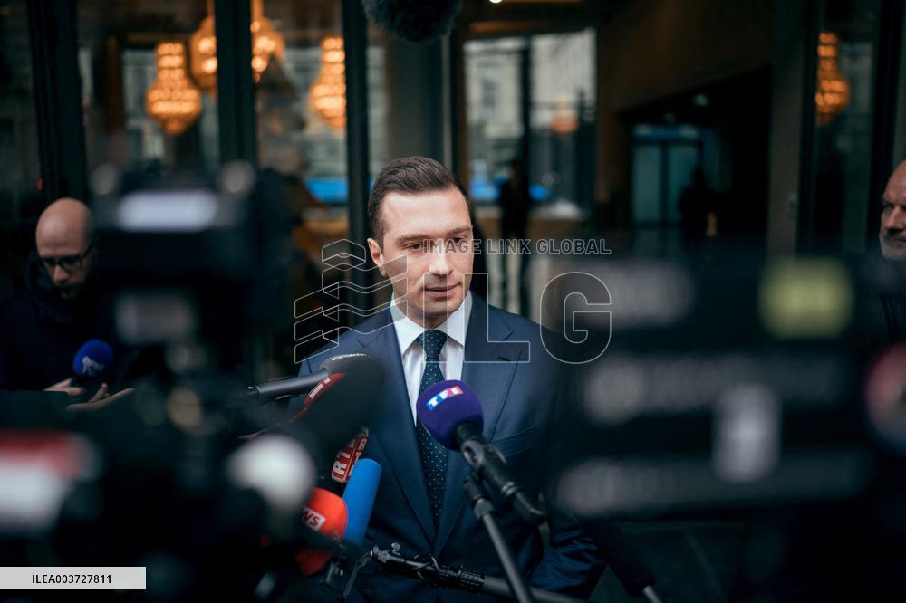Jordan Bardella speaks to the press - Paris AJ