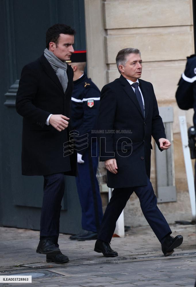 Handover Ceremony At Hotel De Matignon - Paris