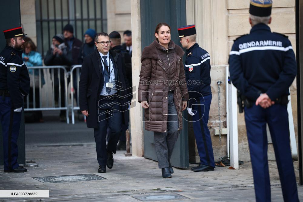 Handover Ceremony At Hotel De Matignon - Paris