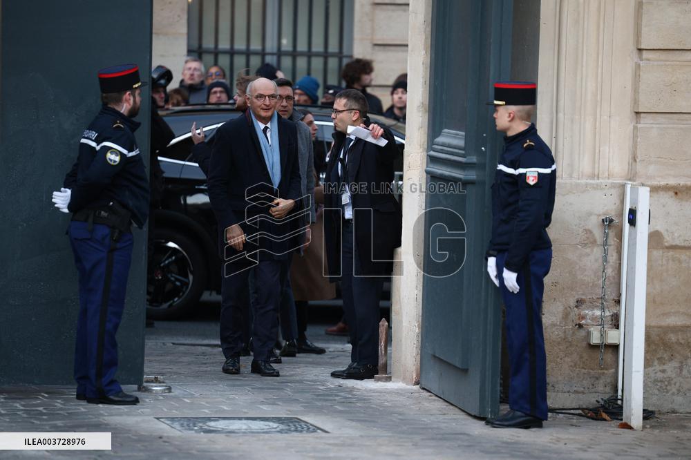 Handover Ceremony At Hotel De Matignon - Paris