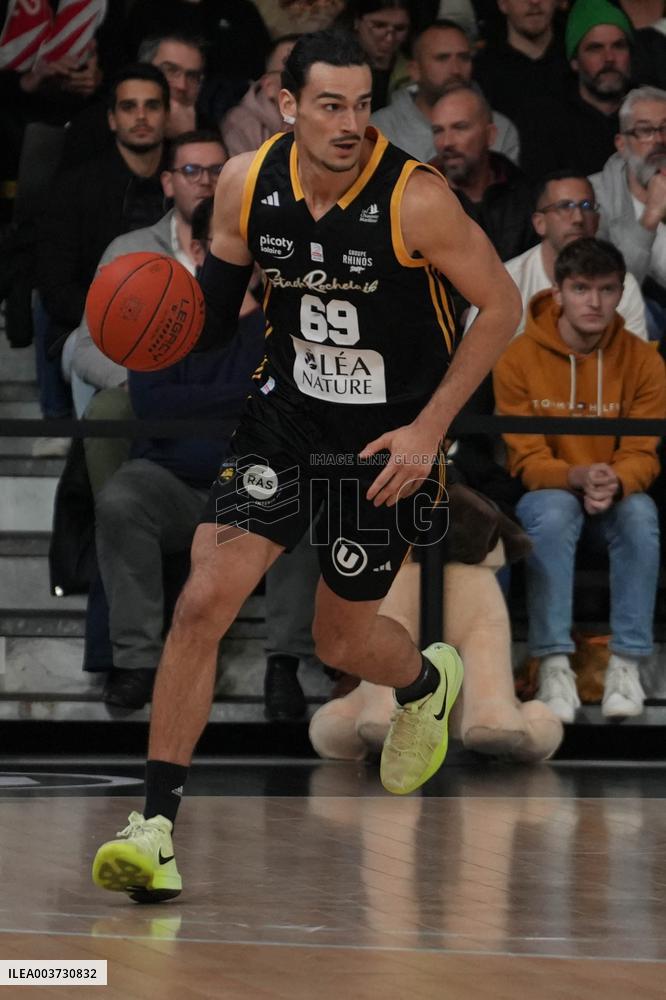 Betclic Elite basketball Stade Rochelais vs SIG Strasbourg - La Rochelle