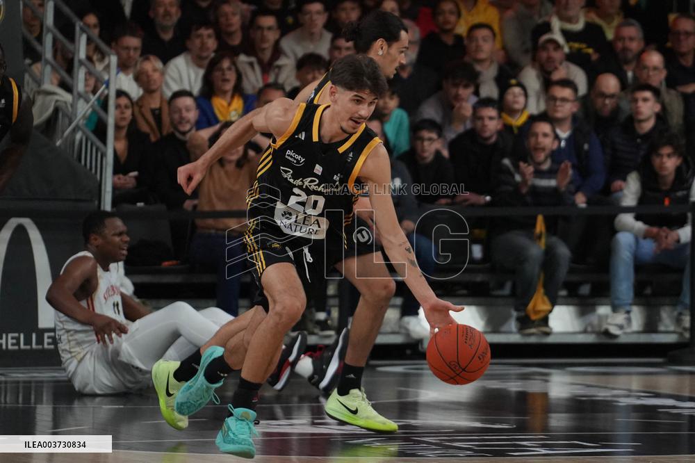 Betclic Elite basketball Stade Rochelais vs SIG Strasbourg - La Rochelle