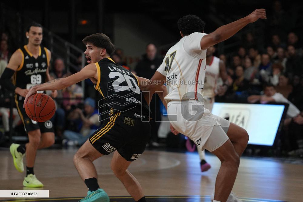 Betclic Elite basketball Stade Rochelais vs SIG Strasbourg - La Rochelle