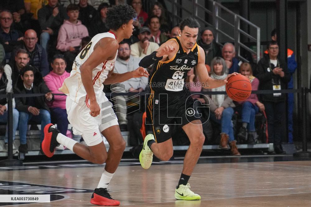 Betclic Elite basketball Stade Rochelais vs SIG Strasbourg - La Rochelle