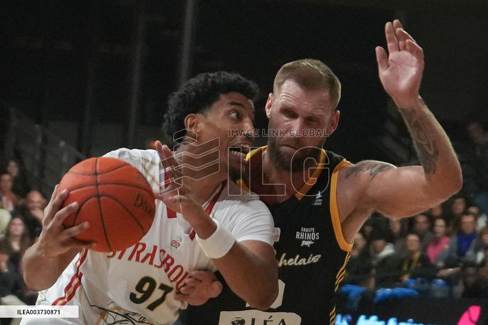 Betclic Elite basketball Stade Rochelais vs SIG Strasbourg - La Rochelle