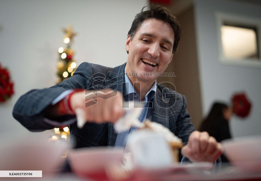 Justin Trudeau Visits A Seniors Home - Canada