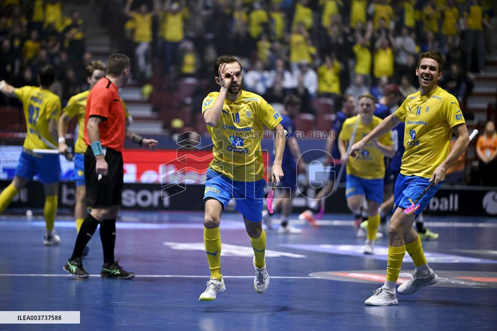 Salibandy: Pelaako Suomi mitalista miesten MM-kisojen loppuhuipennuksessa?