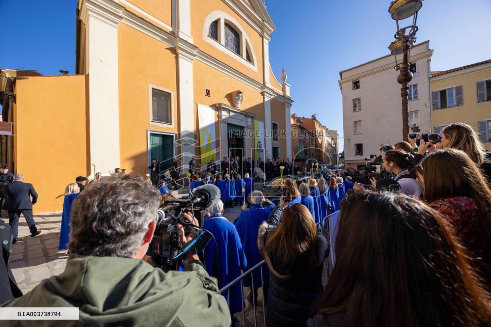 Pope Francis arrives at the Santa Maria Assunta Cathedral - Ajaccio