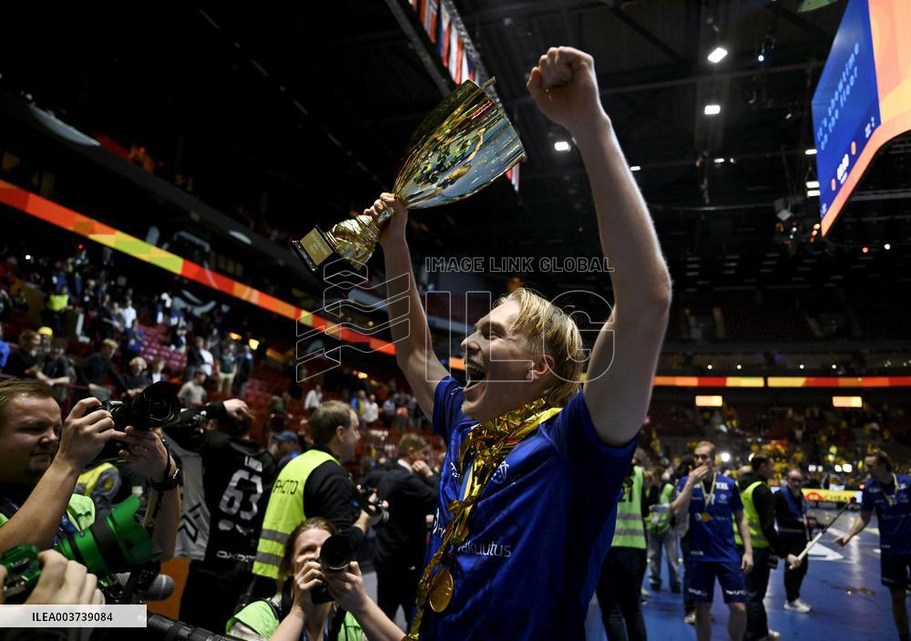 Salibandy: Pelaako Suomi mitalista miesten MM-kisojen loppuhuipennuksessa?