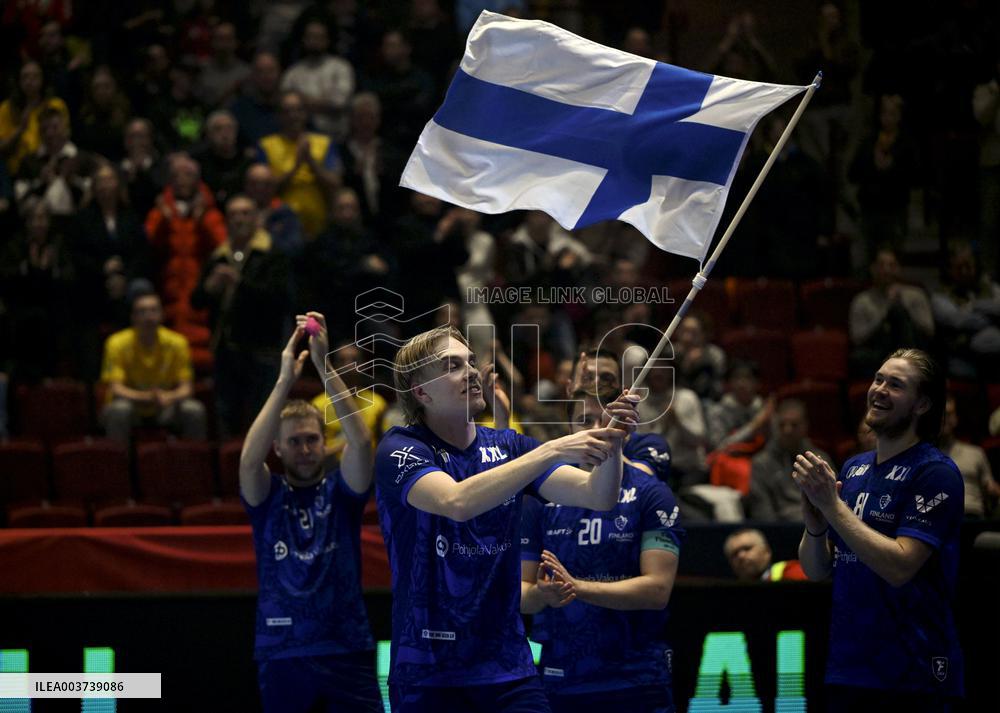 Salibandy: Pelaako Suomi mitalista miesten MM-kisojen loppuhuipennuksessa?