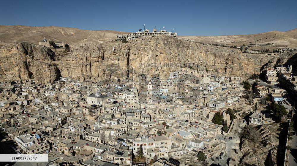 Syrian Christians Hold First Sunday Service Since Assad's Fall - Maaloula