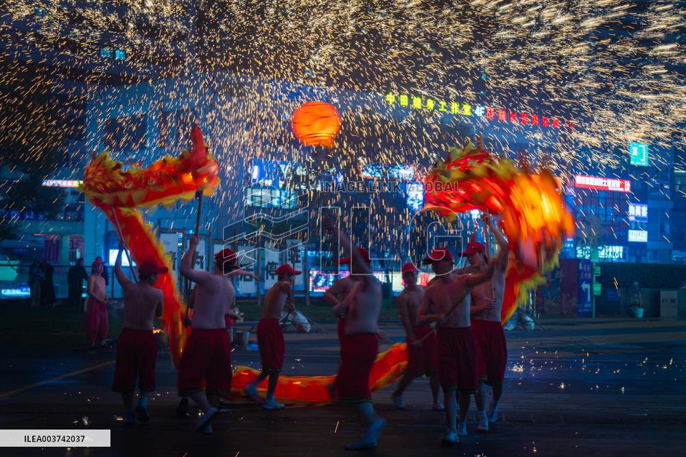 Dragon Dance Performance in Chongqing
