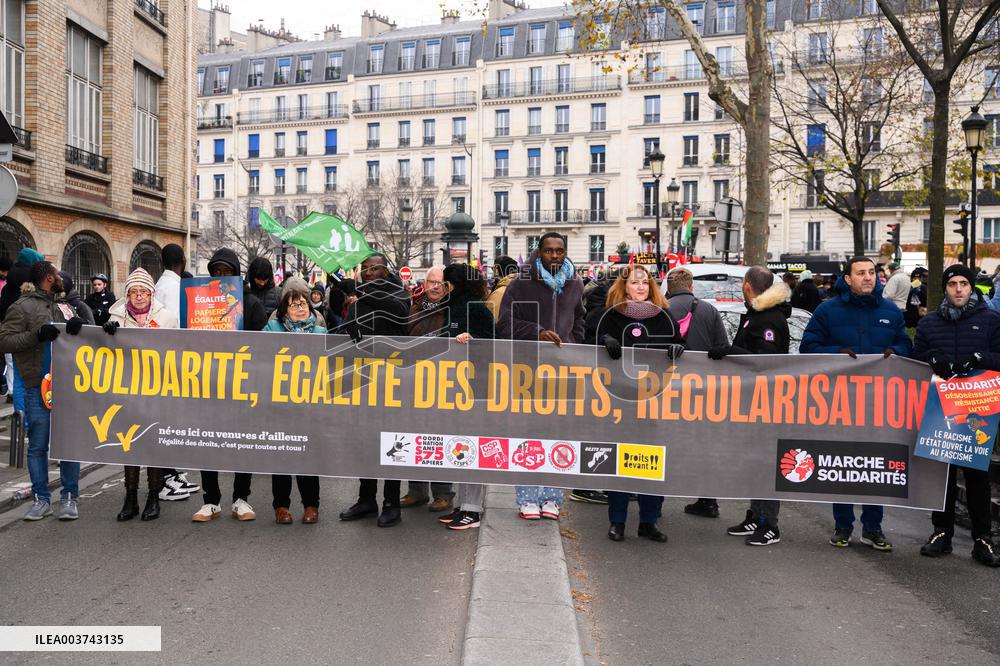 March For Migrants Rights - Paris