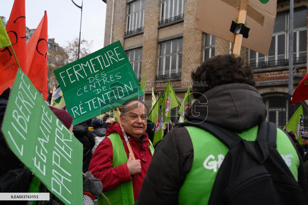 March For Migrants Rights - Paris