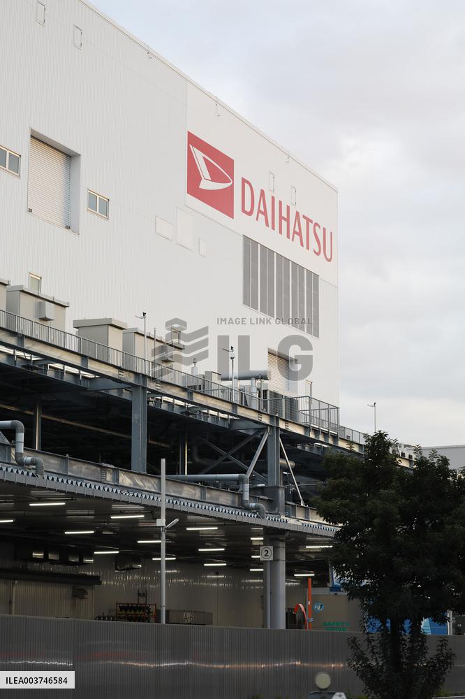Daihatsu Motor Co., Ltd. exterior, logo and signage