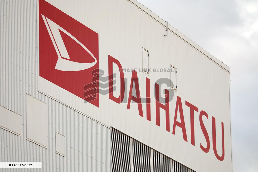 Daihatsu Motor Co., Ltd. exterior, logo and signage