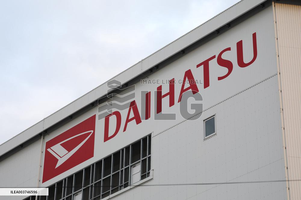 Daihatsu Motor Co., Ltd. exterior, logo and signage