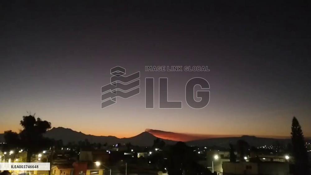 Mexico: Popocatépetl Unleashes Dozens Of Exhalations, Yellow Phase 2 Alert Remains