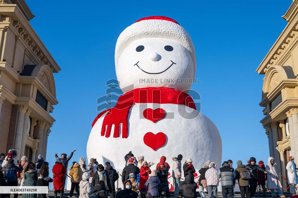 Giant Snowman - China