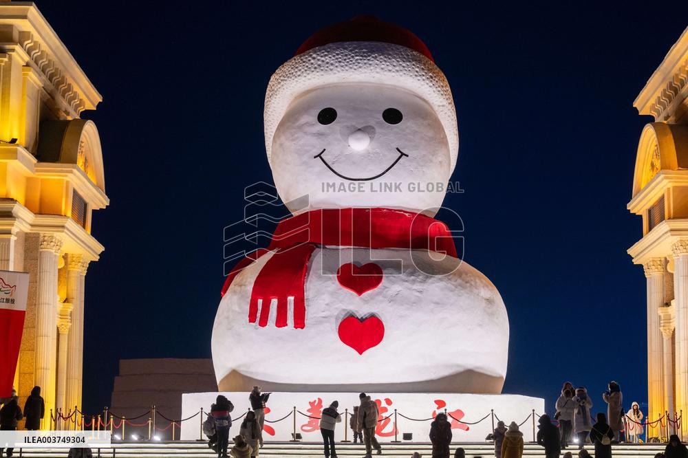 Giant Snowman - China