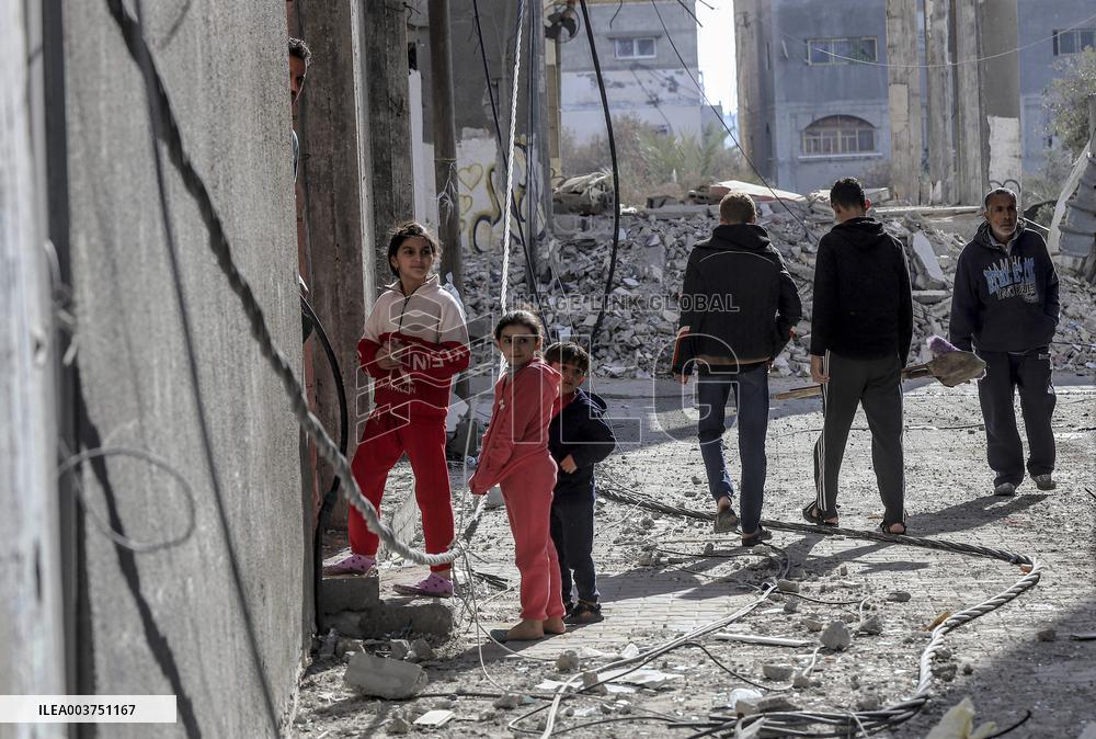 Death Toll Tops 45,000 Palestinians - Gaza