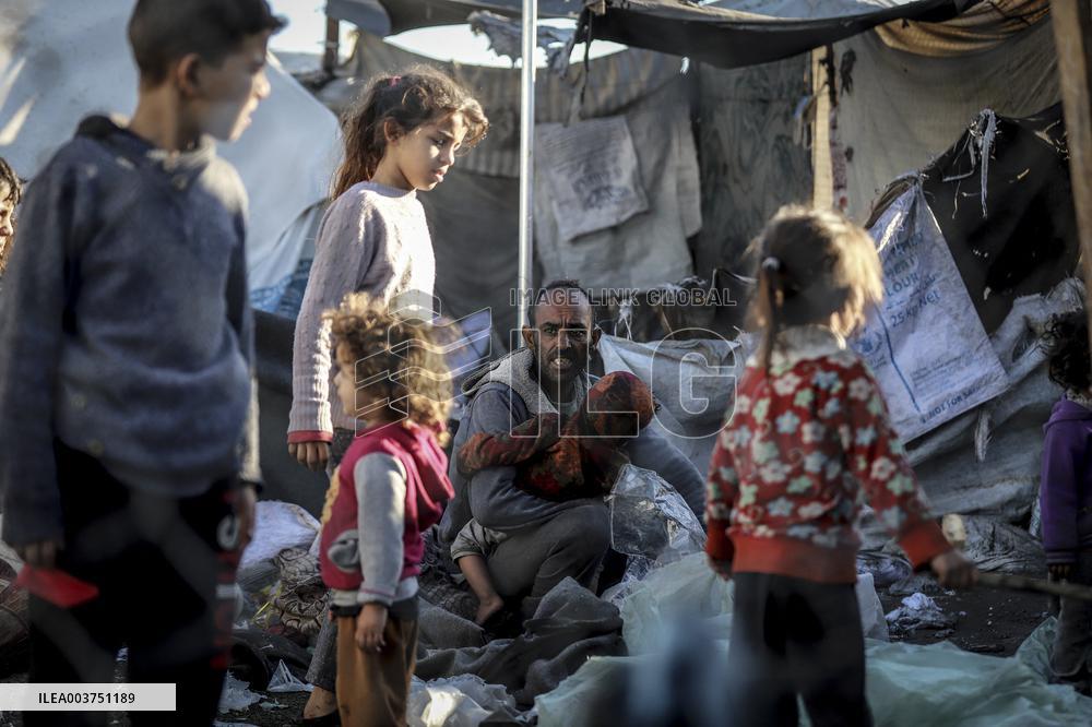 Death Toll Tops 45,000 Palestinians - Gaza