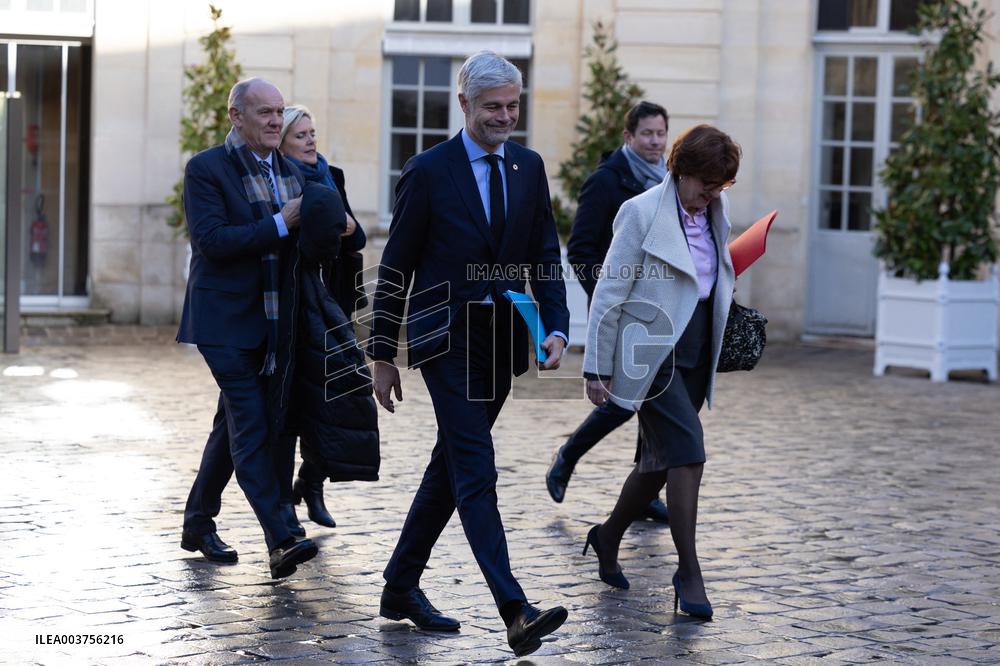 Meeting with Prime Minister, Senate President and party leaders at Matignon - Paris