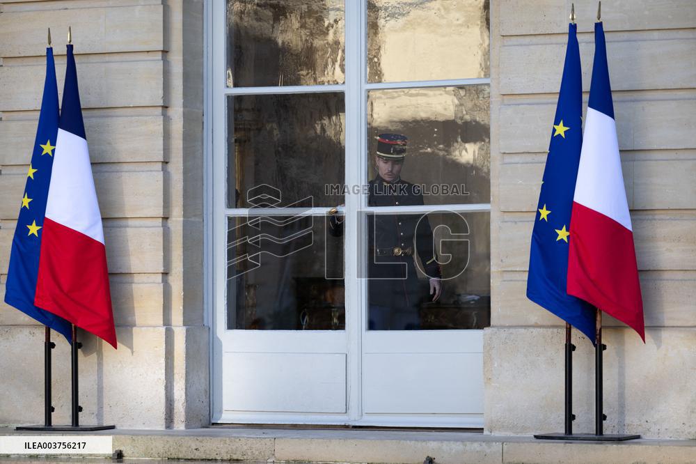 Meeting with Prime Minister, Senate President and party leaders at Matignon - Paris