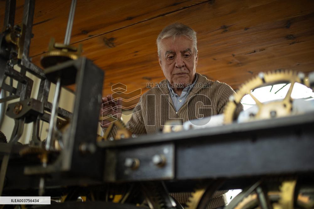The Clock Of The Real Casa De Correos - Spain