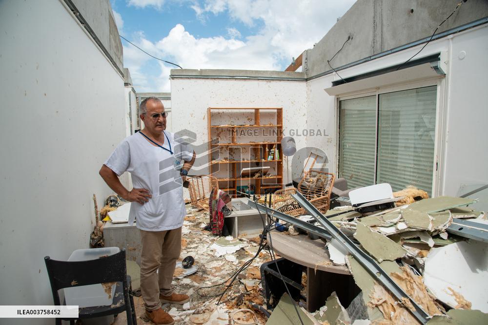 Staff Accommodation For Doctors At The Chm  Destroyed - Mayotte