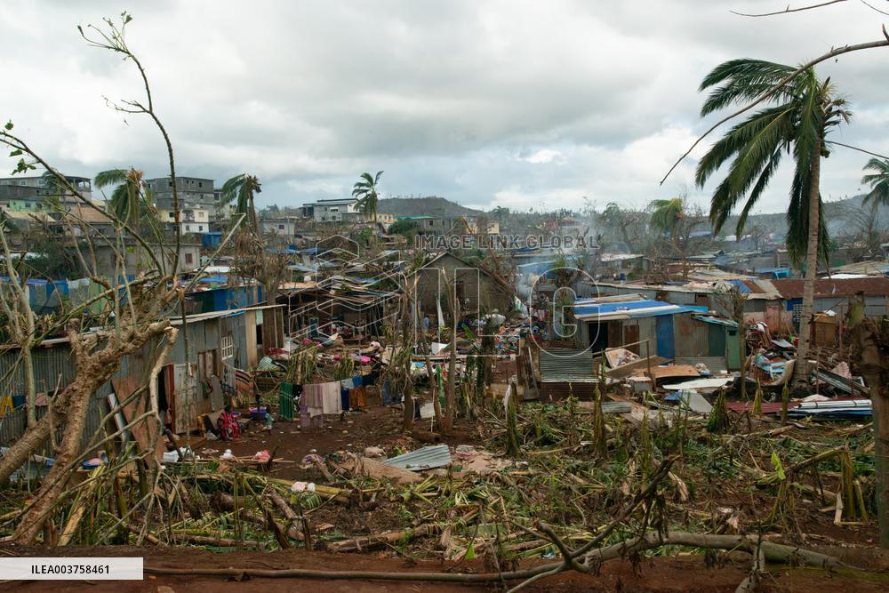 Staff Accommodation For Doctors At The Chm  Destroyed - Mayotte