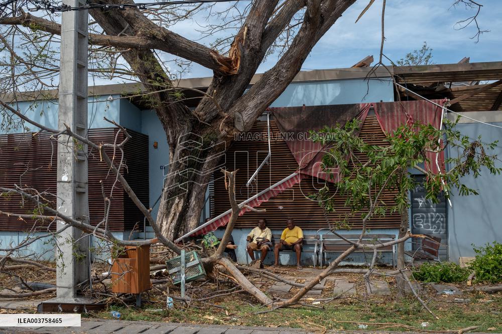 Staff Accommodation For Doctors At CHM  Destroyed - Mayotte
