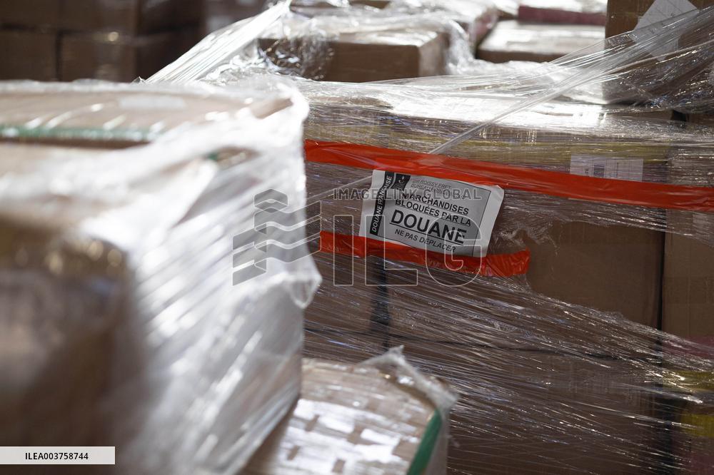 Stephane Sejourne visits customs officers freight zone -  Roissy-en-France