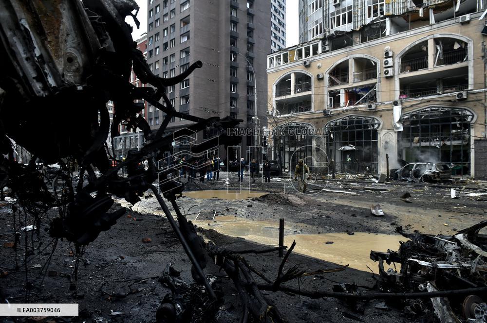 Aftermath of Russian missile attack in Kyiv