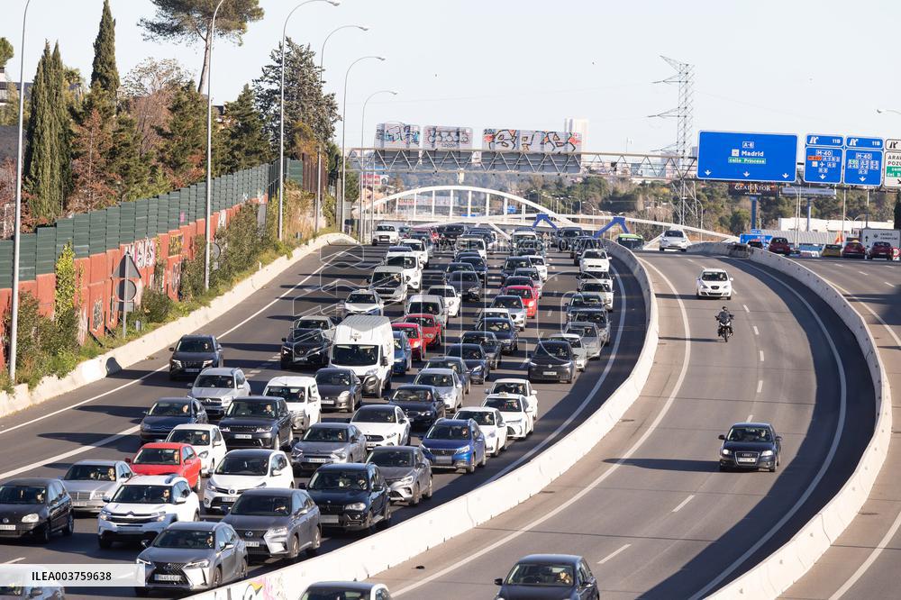 Christmas Traffic Jams - Spain