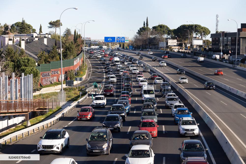 Christmas Traffic Jams - Spain