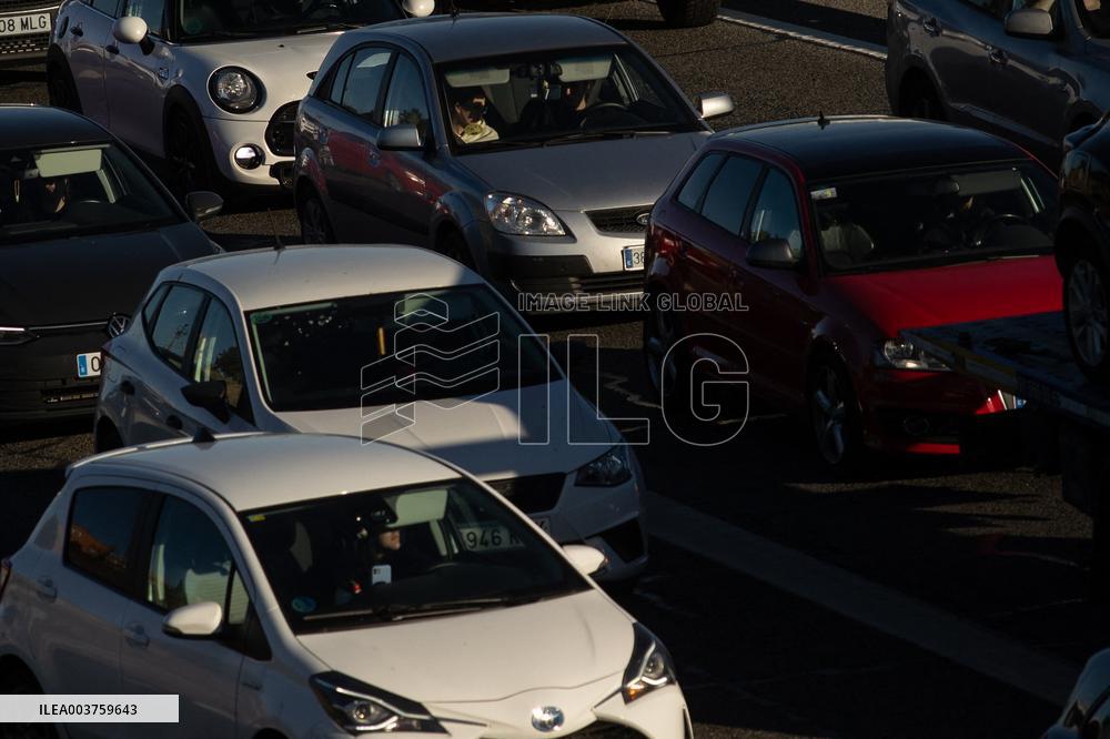 Christmas Traffic Jams - Spain