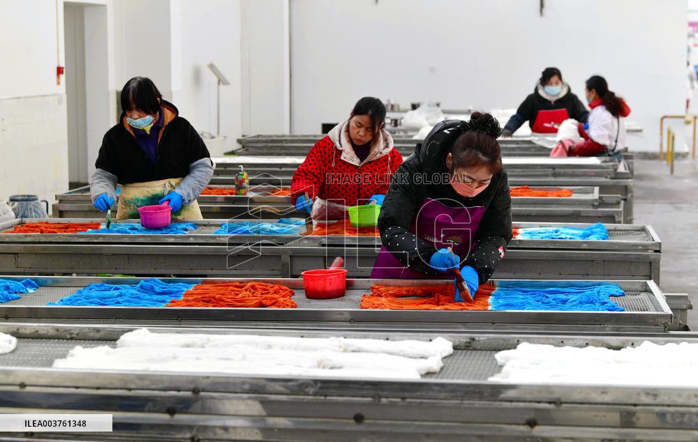 China Tie-dyeing Products Manufacturing Industry