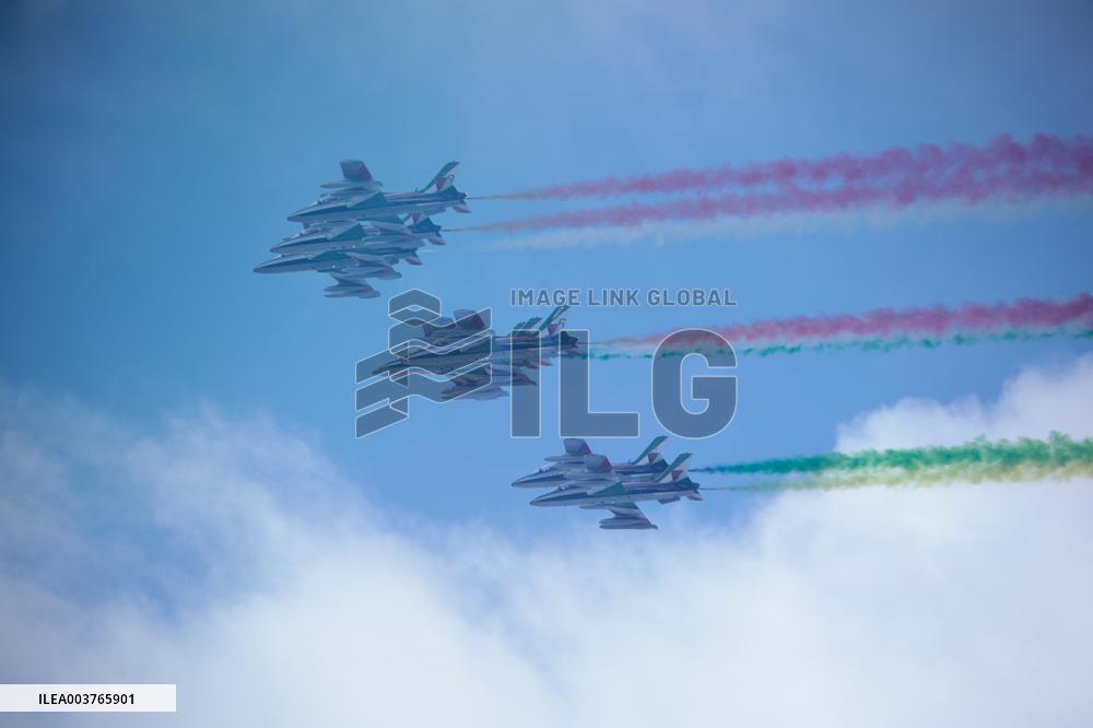 Frecce Tricolori Performs At AUDI FIS Ski World Cup - Italy