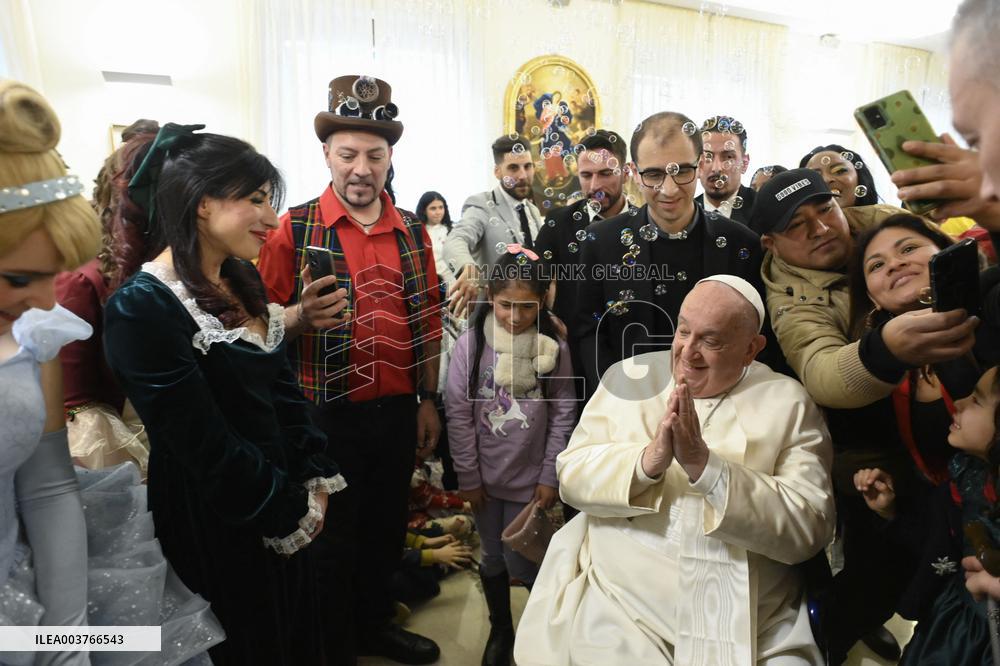 Pope Francis Visits Children Of Santa Marta Dispensary - Vatican
