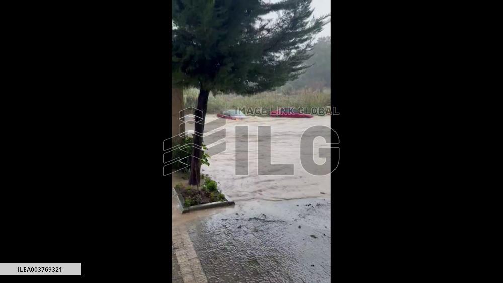 Turkey: Flash Flood Hits Manavgat, Cars Stranded In Floodwaters