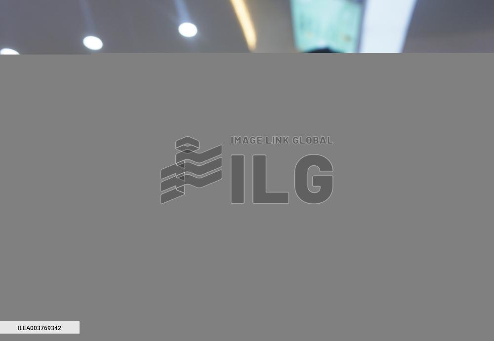 Xiangpiaopiao's First Offline Milk Tea Store in Hangzhou