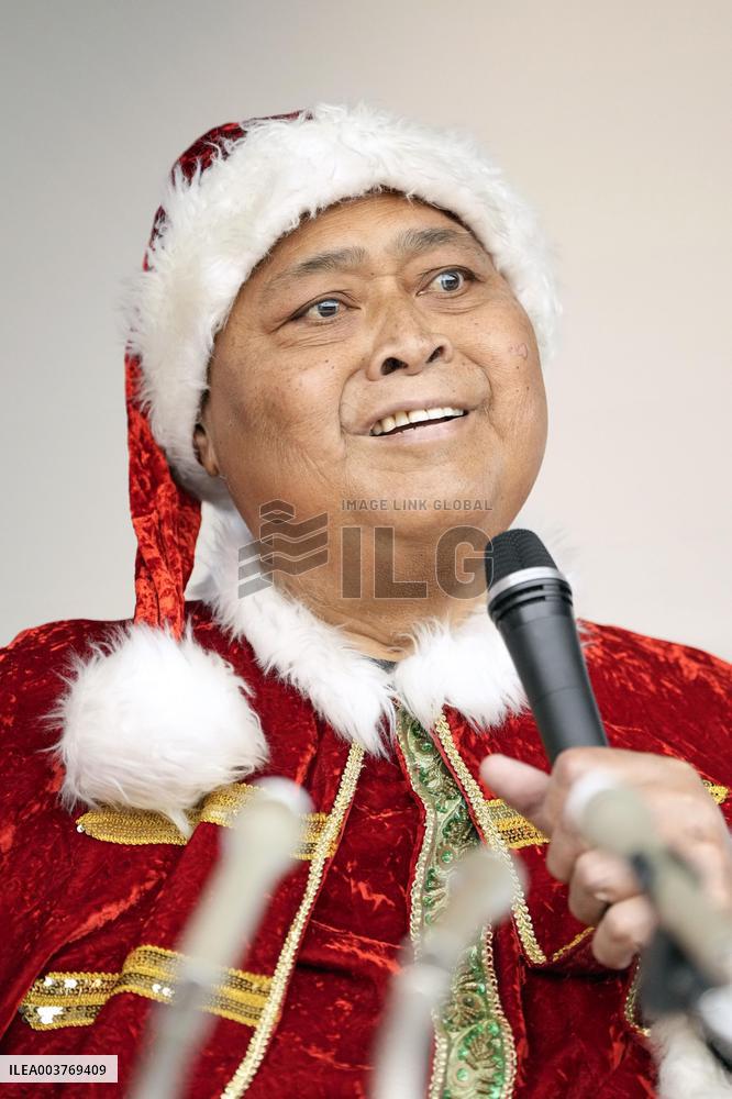 Sumo: Former ozeki Konishiki undergoes kidney transplant