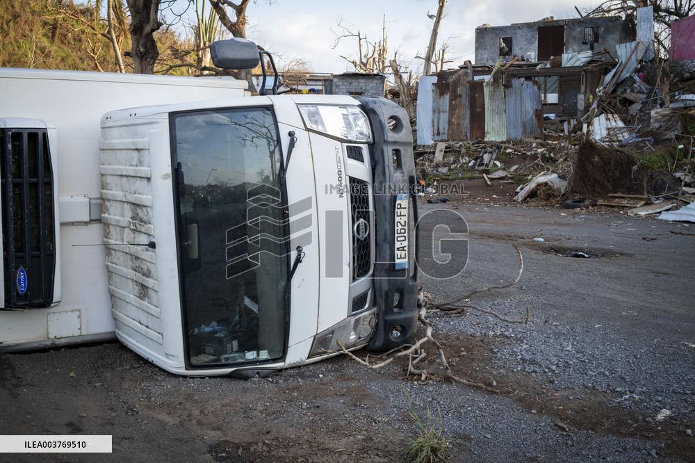 Residents Struggle To Recover After Cyclone Chido - Mayottte