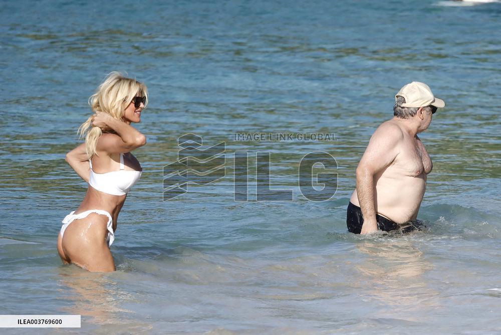 Victoria Silvstedt Enjoying The Sun In St Barths