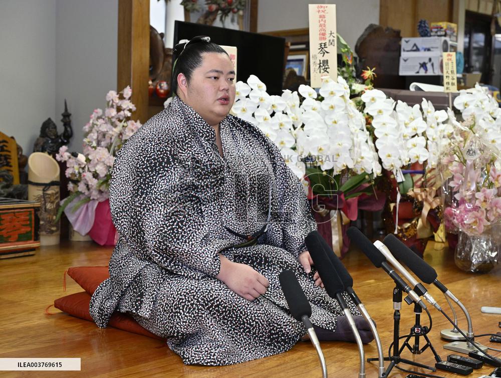 Sumo: Kotozakura