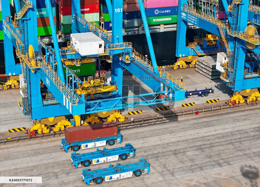 Shandong Port Qingdao Port Fully Automated Wharf