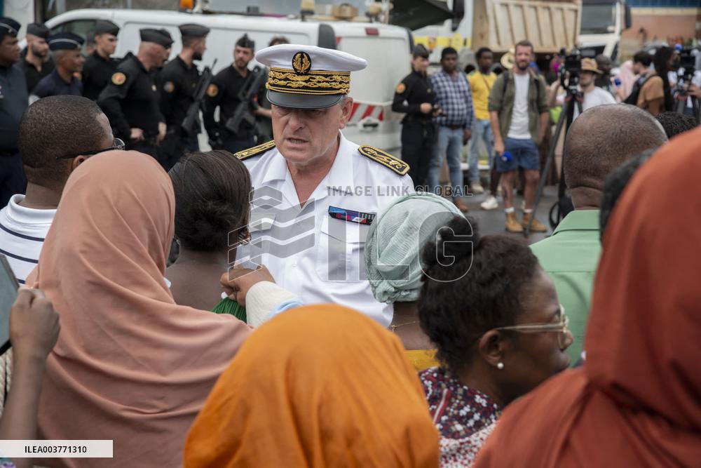 Mayotte Minute Of Silence - Mamoudzou
