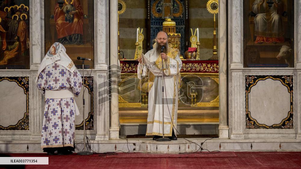 Syrian Christians At Marmieh Church - Damascus