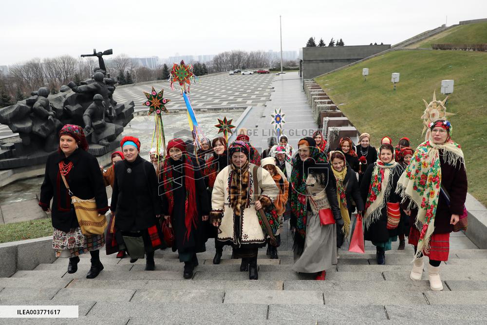 Carollers in Kyiv